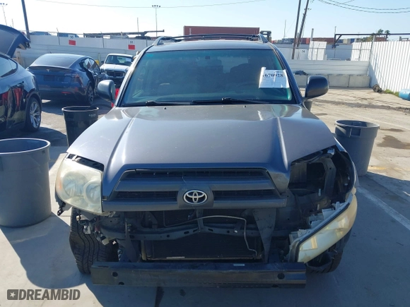 2003 Toyota 4Runner SR5 with VIN JTEZU14R238001341, listed as a IAAI auction lot 41670928 with 212,723 mi miles. Bid and sale history available at carsss.com. Image 13.
