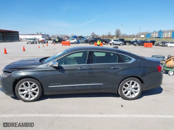 2015 Chevrolet Impala LTZ with VIN 2G1165S31F9136460, listed as a IAAI auction lot 41805917 with 136,254 mi miles. Bid and sale history available at carsss.com. Image 14.