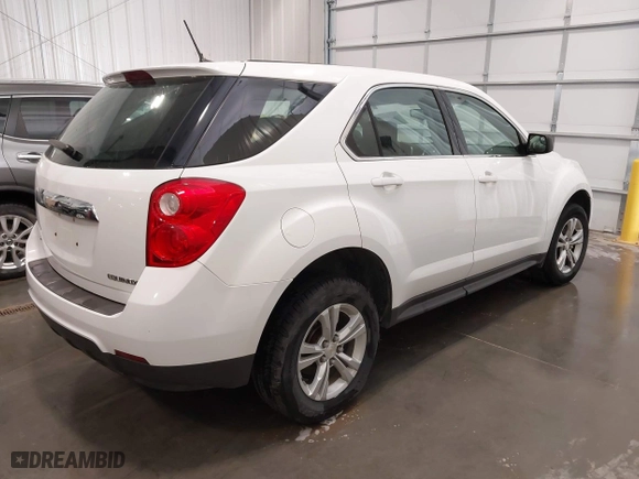2014 Chevrolet Equinox LS with VIN 2GNFLEEK7E6198400, listed as a IAAI auction lot 41753840 with 155,049 mi miles. Bid and sale history available at carsss.com. Image 4.