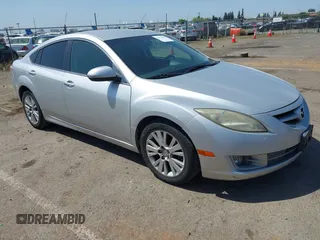2009 Mazda 6 i Touring with VIN 1YVHP82A095M21620, listed as a IAAI auction lot 42171960 with 252,323 mi miles. Bid and sale history available at carsss.com. Image 1.