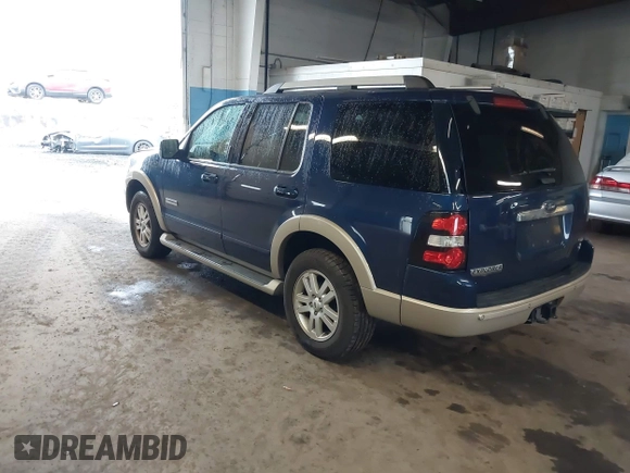 2006 Ford Explorer Eddie Bauer z VIN 1FMEU748X6UB09159, wystawiony jako IAAI lot #41951982 z przebiegiem 209 730 mil mil oraz . Historia ofert i sprzedaży dostępna na DreamBid. Obrazek 3.