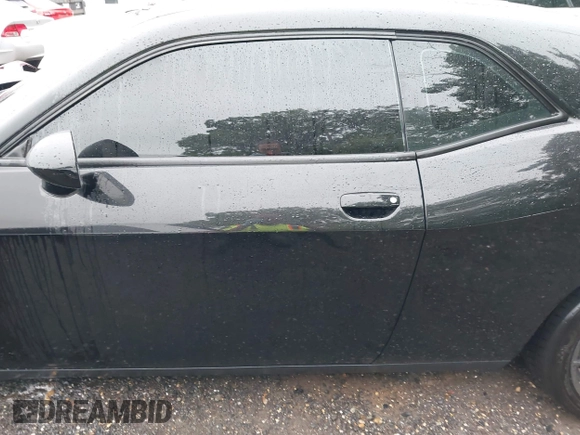 2016 Dodge Challenger R/T Scat Pack with VIN 2C3CDZFJ1GH265333, listed as a IAAI auction lot 42205764 with 68,195 mi miles and . Bid and sale history available at DreamBid. Image 14.