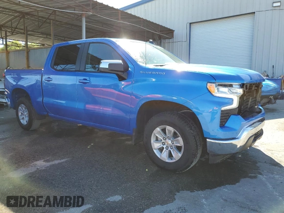 2025 Chevrolet Silverado 1500 LT with VIN 1GCPACED3SZ170912, listed as a Copart auction lot 49780105 with 5,566 mi miles and Clean Title. Bid and sale history available at DreamBid. Image 4.