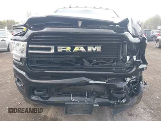 2019 Ram 2500 Big Horn with VIN 3C6UR5JL0KG700152, listed as a IAAI auction lot 42180625 with 94,282 mi miles. Bid and sale history available at carsss.com. Image 6.