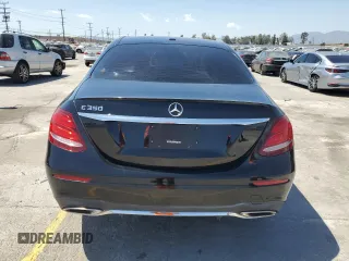 2020 Mercedes-Benz E 350 z VIN W1KZF8DB9LA809419, wystawiony jako Copart lot #57158485 z przebiegiem 61 201 mil mil oraz Szkoda całkowita • Salvage title. Historia ofert i sprzedaży dostępna na DreamBid. Obrazek 6.