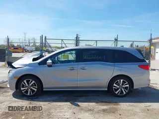 2024 Honda Odyssey Touring с VIN 5FNRL6H88RB046282, выставлен на аукционе IAAI как лот 42223669 с пробегом Не указан миль и . История ставок и продаж доступна на DreamBid. Изображение 14.