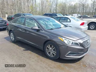 2016 Hyundai Sonata SE z VIN 5NPE24AF7GH384995, wystawiony jako IAAI lot #42039758 z przebiegiem 150 508 mil mil oraz . Historia ofert i sprzedaży dostępna na DreamBid. Obrazek 1.