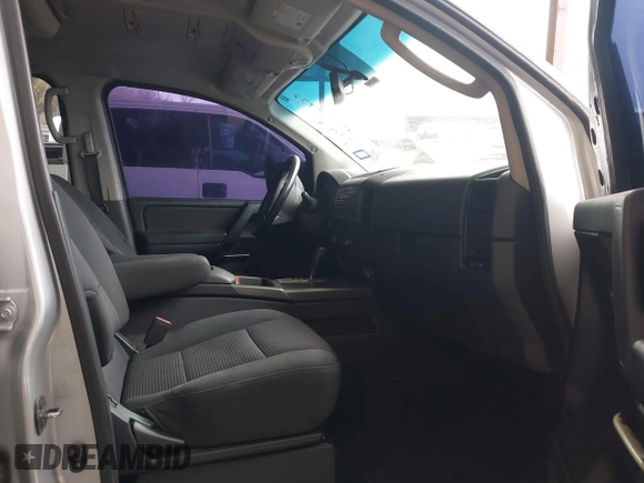 2008 Nissan Titan XE with VIN 1N6BA07DX8N339911, listed as a IAAI auction lot 41539937 with 242,659 mi miles. Bid and sale history available at carsss.com. Image 5.