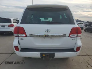 2008 Toyota Land Cruiser with VIN JTMHY05J385001459, listed as a Copart auction lot 79909564 with 249,074 mi miles and Clean Title. Bid and sale history available at carsss.com. Image 6.