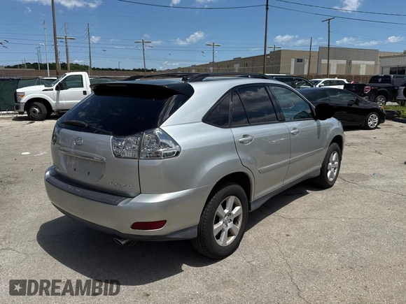 2007 Lexus RX 350 z VIN 2T2HK31U07C044365, wystawiony jako Copart lot #58370465 z przebiegiem 131 579 mil mil oraz Czysty tytuł • Clean title. Historia ofert i sprzedaży dostępna na DreamBid. Obrazek 4.