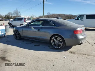 2013 Audi S5 Premium Plus z VIN WAUCGAFR9DA049022, wystawiony jako Copart lot #88992455 z przebiegiem 140 439 mil mil oraz Szkoda całkowita • Salvage title. Historia ofert i sprzedaży dostępna na DreamBid. Obrazek 2.