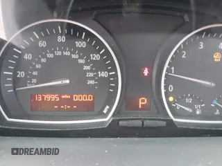 2004 BMW X3 3.0i z VIN WBXPA93474WC30139, wystawiony jako IAAI lot #42032238 z przebiegiem 137 995 mil mil oraz . Historia ofert i sprzedaży dostępna na DreamBid. Obrazek 7.