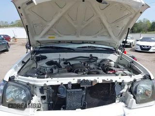 2005 Toyota Tundra SR5 with VIN 5TBDT44155S481976, listed as a IAAI auction lot 41931045 with 146,078 mi miles and . Bid and sale history available at DreamBid. Image 10.