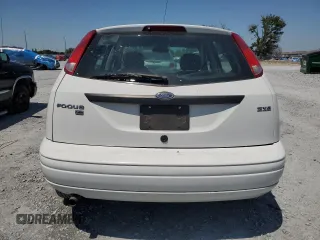 2005 Ford Focus S with VIN 3FAFP37N65R120732, listed as a Copart auction lot 52451995 with 118,612 mi miles and Clean Title. Bid and sale history available at carsss.com. Image 6.