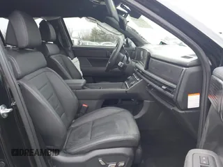 2024 Hyundai Santa Fe Hybrid Calligraphy with VIN 5NMP5DG12RH000262, listed as a IAAI auction lot 41724311 with 11,662 mi miles. Bid and sale history available at carsss.com. Image 5.