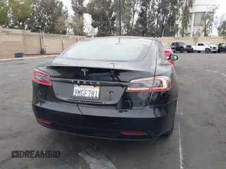 2020 Tesla Model S Long Range с VIN 5YJSA1E23LF390913, выставлен на аукционе IAAI как лот 42031044 с пробегом 93 403 миль миль и . История ставок и продаж доступна на DreamBid. Изображение 17.