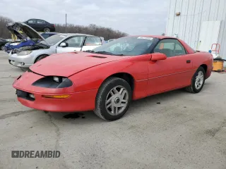 1995 Chevrolet Camaro z VIN 2G1FP22S1S2181409, wystawiony jako Copart lot #49273555 z przebiegiem 112 589 mil mil oraz Czysty tytuł • Clean title. Historia ofert i sprzedaży dostępna na DreamBid. Obrazek 1.