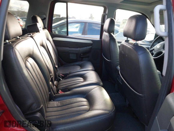 2005 Mercury Mountaineer Convenience z VIN 4M2ZU86W75UJ06221, wystawiony jako IAAI lot #41353579 z przebiegiem 198 754 mil mil oraz . Historia ofert i sprzedaży dostępna na DreamBid. Obrazek 8.