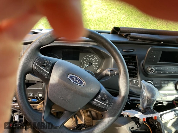 2023 Ford Transit Passenger XL with VIN 1FBAX2C83PKB01131, listed as a Copart auction lot 81578144 with 250 mi miles and Clean Title. Bid and sale history available at DreamBid. Image 9.