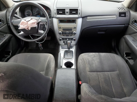 2010 Mercury Milan with VIN 3MEHM0HA1AR607674, listed as a Copart auction lot 54828535 with 105,753 mi miles and Salvage title. Bid and sale history available at DreamBid. Image 8.