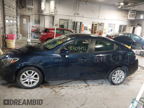 2016 Scion iA z VIN 3MYDLBZV5GY146138, wystawiony jako IAAI lot #42303472 z przebiegiem 29 289 mil mil oraz . Historia ofert i sprzedaży dostępna na DreamBid. Obrazek 14.