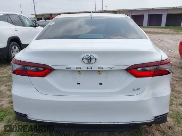 2024 Toyota Camry LE z VIN 4T1R11AK3RU223693, wystawiony jako IAAI lot #41920547 z przebiegiem Nie podano mil oraz . Historia ofert i sprzedaży dostępna na DreamBid. Obrazek 15.