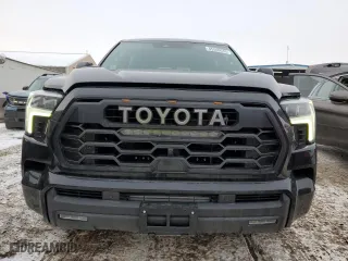 2024 Toyota Sequoia SR5 with VIN 7SVAAABA9RX045915, listed as a Copart auction lot 45540045 with 10,639 mi miles and Salvage Title. Bid and sale history available at carsss.com. Image 5.