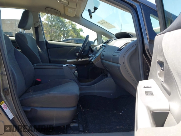2014 Toyota Prius Two with VIN JTDZN3EU6EJ005646, listed as a IAAI auction lot 42521860 with 218,724 mi miles and . Bid and sale history available at DreamBid. Image 5.