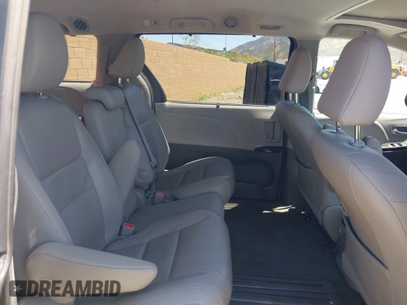 2016 Toyota Sienna XLE with VIN 5TDYK3DCXGS722960, listed as a IAAI auction lot 42153794 with 147,331 mi miles. Bid and sale history available at carsss.com. Image 8.