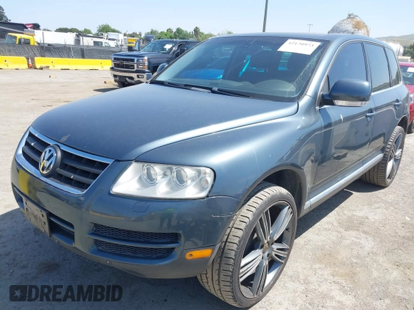 2006 Volkswagen Touareg 3.2L V6 with VIN WVGZG77L96D028601, listed as a IAAI auction lot 42170973 with 155,142 mi miles and . Bid and sale history available at DreamBid. Image 2.