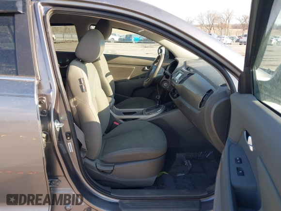 2014 Kia Sportage EX with VIN KNDPC3AC6E7662759, listed as a IAAI auction lot 41887950 with 150,000 mi miles and . Bid and sale history available at DreamBid. Image 5.