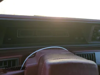 1989 Oldsmobile Cutlass z VIN 1G3WH14W0KD355432, wystawiony jako Copart lot #78787204 z przebiegiem Nie podano mil oraz Szkody całkowita. Historia ofert i sprzedaży dostępna na DreamBid. Obrazek 9.