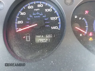 2005 Acura MDX Touring z VIN 2HNYD18885H522833, wystawiony jako IAAI lot #41739203 z przebiegiem 179 021 mil mil oraz . Historia ofert i sprzedaży dostępna na DreamBid. Obrazek 7.