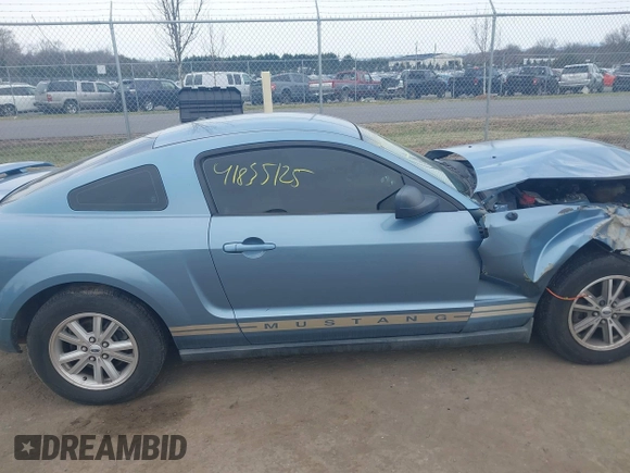 2006 Ford Mustang Standard with VIN 1ZVFT80NX65178230, listed as a IAAI auction lot 41835125 with 178,607 mi miles. Bid and sale history available at carsss.com. Image 13.