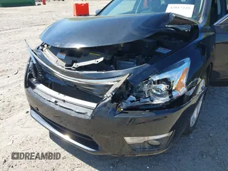 2015 Nissan Altima 2.5 S with VIN 1N4AL3AP3FC191984, listed as a IAAI auction lot 42017225 with 103,086 mi miles. Bid and sale history available at carsss.com. Image 6.