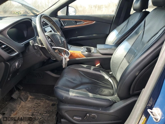 2019 Lincoln Nautilus Reserve with VIN 2LMPJ8L98KBL32497, listed as a Copart auction lot 47851515 with 0 mi miles and Salvage Title. Bid and sale history available at carsss.com. Image 7.