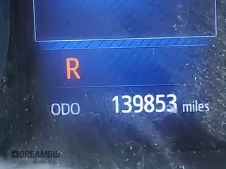 2018 Toyota C-HR XLE z VIN NMTKHMBX3JR024079, wystawiony jako IAAI lot #42110896 z przebiegiem 139 853 mil mil oraz . Historia ofert i sprzedaży dostępna na DreamBid. Obrazek 15.