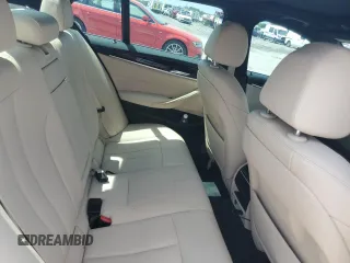2019 BMW 5 Series 530i z VIN WBAJA5C59KWW41067, wystawiony jako Copart lot #54488765 z przebiegiem 59 578 mil mil oraz Szkoda całkowita • Salvage title. Historia ofert i sprzedaży dostępna na DreamBid. Obrazek 10.