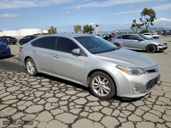2013 Toyota Avalon XLE with VIN 4T1BK1EB0DU028586, listed as a Copart auction lot 51099225 with 297,006 mi miles and Salvage Title. Bid and sale history available at carsss.com. Image 4.