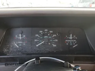 1994 Ford Ranger Splash z VIN 1FTCR10A5RTA10813, wystawiony jako Copart lot #60879075 z przebiegiem 104 439 mil mil oraz Czysty tytuł • Clean title. Historia ofert i sprzedaży dostępna na DreamBid. Obrazek 9.
