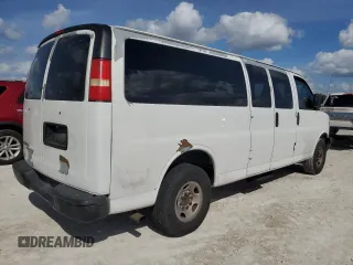 2008 Chevrolet Express Passenger with VIN 1GAHG39KX81165573, listed as a Copart auction lot 84707104 with 367,543 mi miles and Non repairable. Bid and sale history available at DreamBid. Image 3.