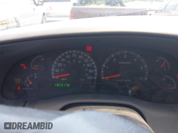 2000 Ford F-150 XL with VIN 1FTZF1726YNB84362, listed as a IAAI auction lot 42679400 with 195,317 mi miles and . Bid and sale history available at DreamBid. Image 7.