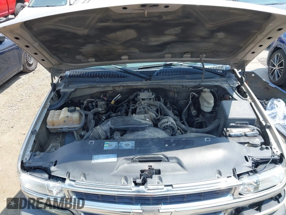 2004 Chevrolet Tahoe LS z VIN 1GNEC13T44R180732, wystawiony jako IAAI lot #42170904 z przebiegiem Nie podano mil oraz . Historia ofert i sprzedaży dostępna na DreamBid. Obrazek 10.