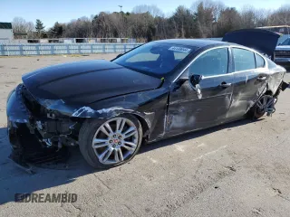 2019 Jaguar XE 25t with VIN SAJAR4FX0KCP52337, listed as a Copart auction lot 44138044 with 96,784 mi miles and Non Repairable. Bid and sale history available at carsss.com. Image 1.