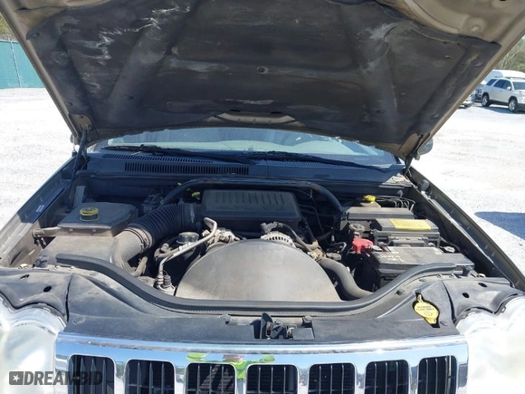 2005 Jeep Grand Cherokee Limited with VIN 1J4HR58N05C523654, listed as a IAAI auction lot 41733481 with 1 mi miles. Bid and sale history available at carsss.com. Image 10.