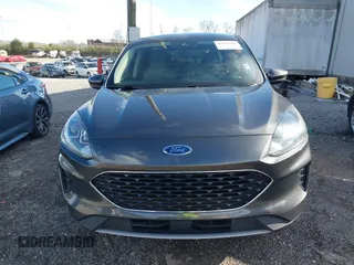 2020 Ford Escape SE z VIN 1FMCU9G62LUC26338, wystawiony jako IAAI lot #41853591 z przebiegiem Nie podano mil oraz . Historia ofert i sprzedaży dostępna na DreamBid. Obrazek 6.