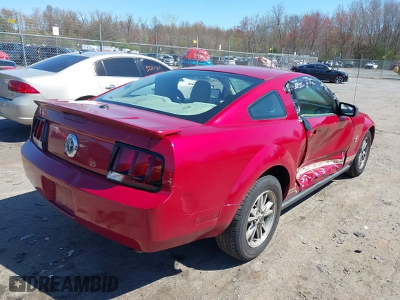 2009 Ford Mustang with VIN 1ZVHT80N895141562, listed as a IAAI auction lot 39262306 with 170,532 mi miles and . Bid and sale history available at DreamBid. Image 4.