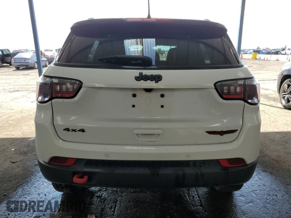 2024 Jeep Compass Trailhawk z VIN 3C4NJDDN1RT144852, wystawiony jako Copart lot #59986935 z przebiegiem 33 629 mil mil oraz Czysty tytuł • Clean title. Historia ofert i sprzedaży dostępna na DreamBid. Obrazek 6.