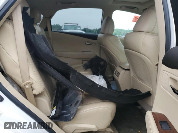 2015 Lexus RX 350 z VIN 2T2BK1BA1FC339844, wystawiony jako Copart lot #61221095 z przebiegiem 181 784 mil mil oraz Szkoda całkowita • Salvage title. Historia ofert i sprzedaży dostępna na DreamBid. Obrazek 11.