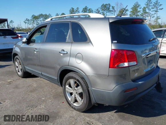 2012 Kia Sorento EX with VIN 5XYKU4A25CG203291, listed as a IAAI auction lot 41769770 with 178,348 mi miles. Bid and sale history available at carsss.com. Image 3.